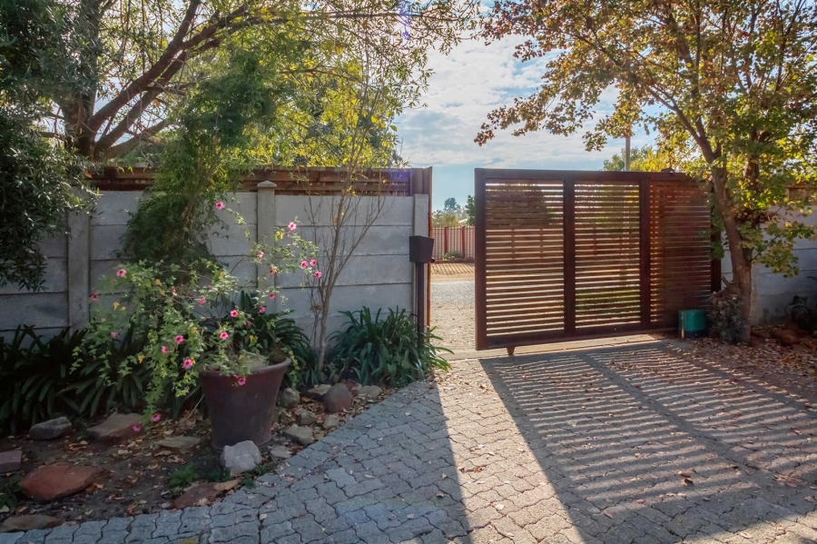 7 Bedroom Property for Sale in Morewag Free State